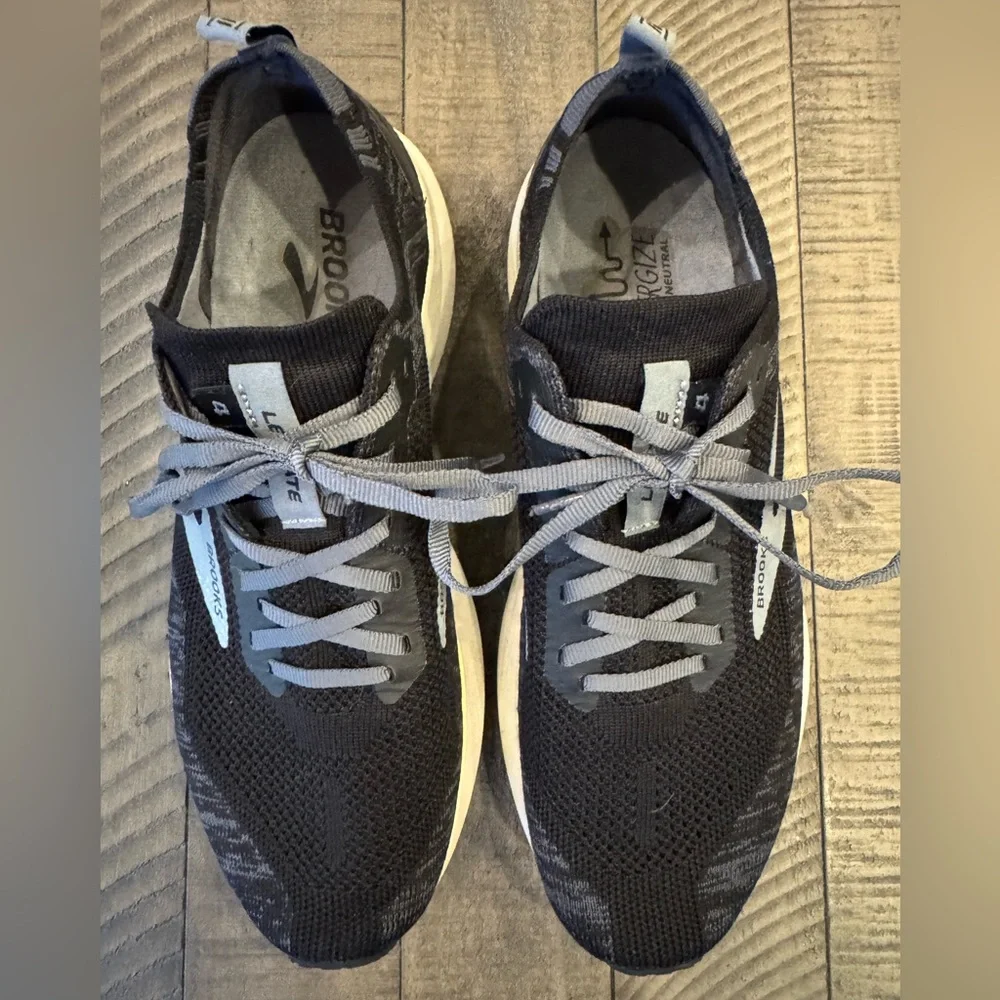 Brooks Levitate 4 Blackened Pear - White Running Shoes Men's Size 9.5 (D)